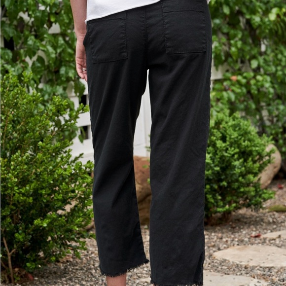 Frank & Eileen Kinsale Navy Pants. Size 10. Worn once. EUC